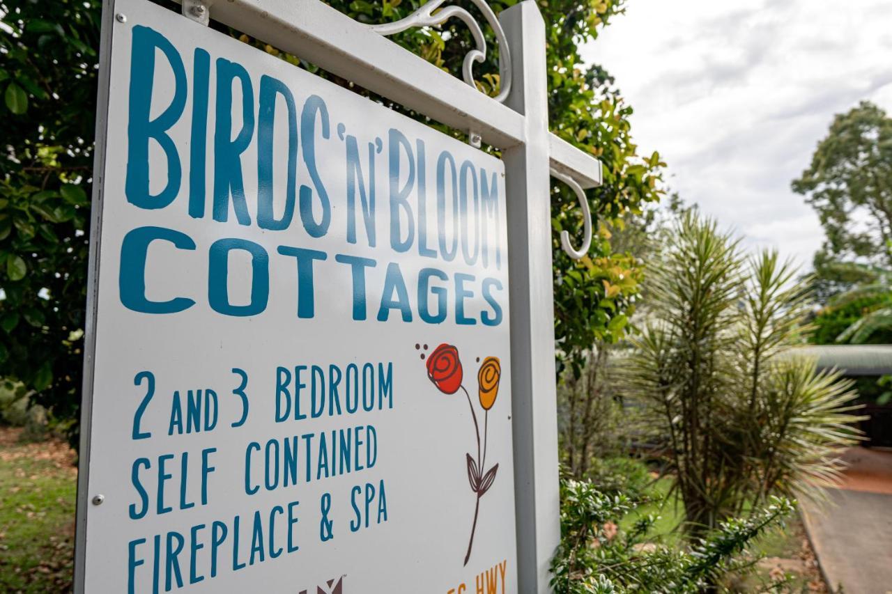 Birds 'N' Bloom Cottages Yungaburra Exterior photo